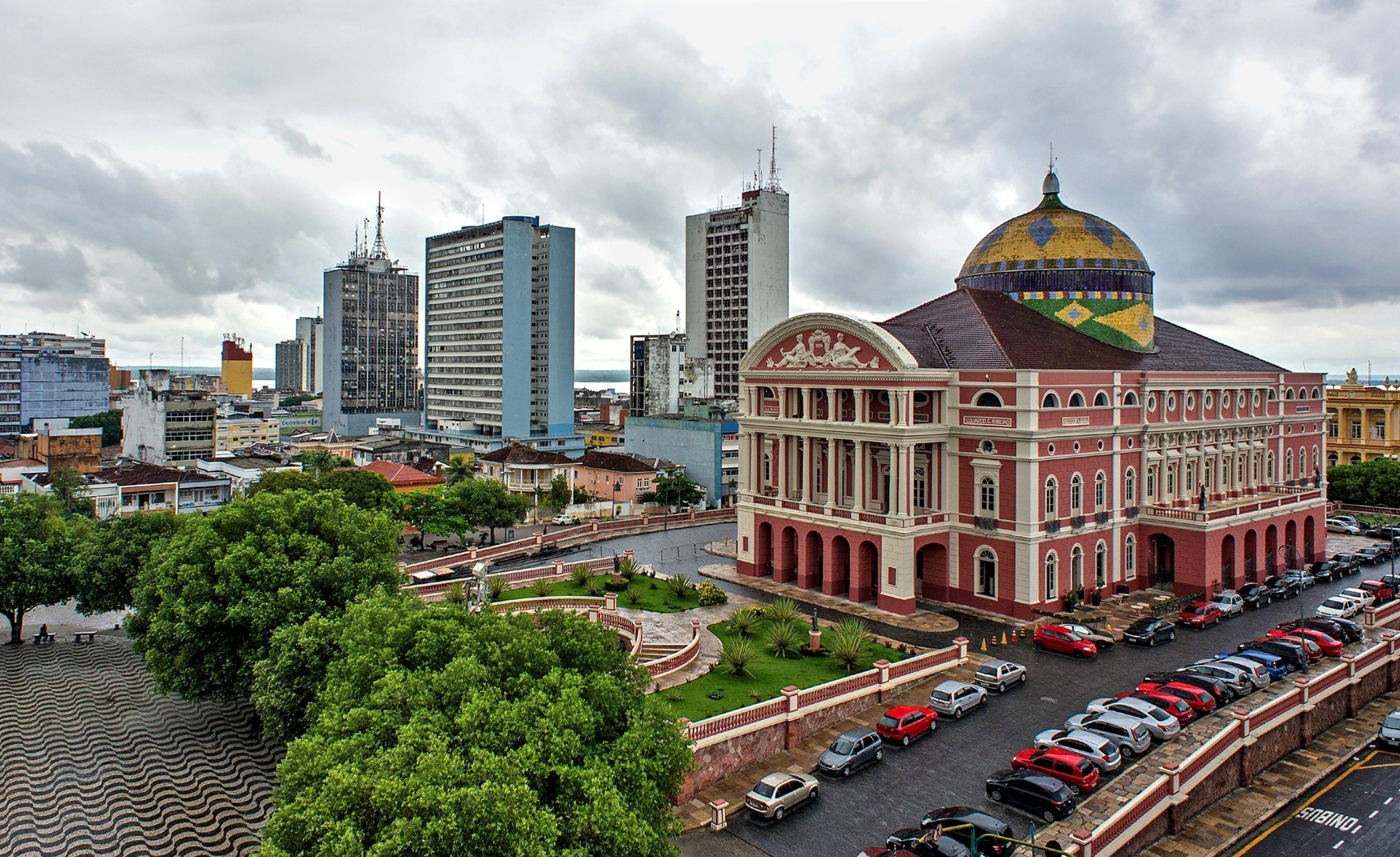Encontro das águas próximo a Manaus, Amazonas